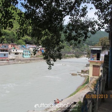 Along the Banks of the Saryu in Bageshwar